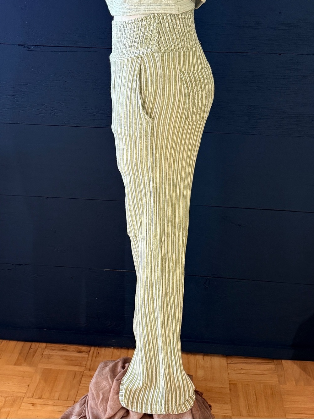 Billabong Green Striped Smocked Wide Leg Crinkle Pants Size S